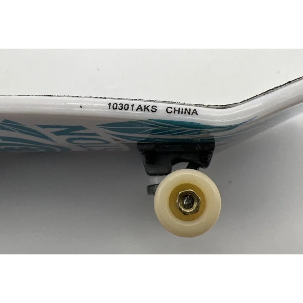 Tech Deck ELEMENT Nyjah Huston Fingerboard Skateboard Spin Master 10301 AKS